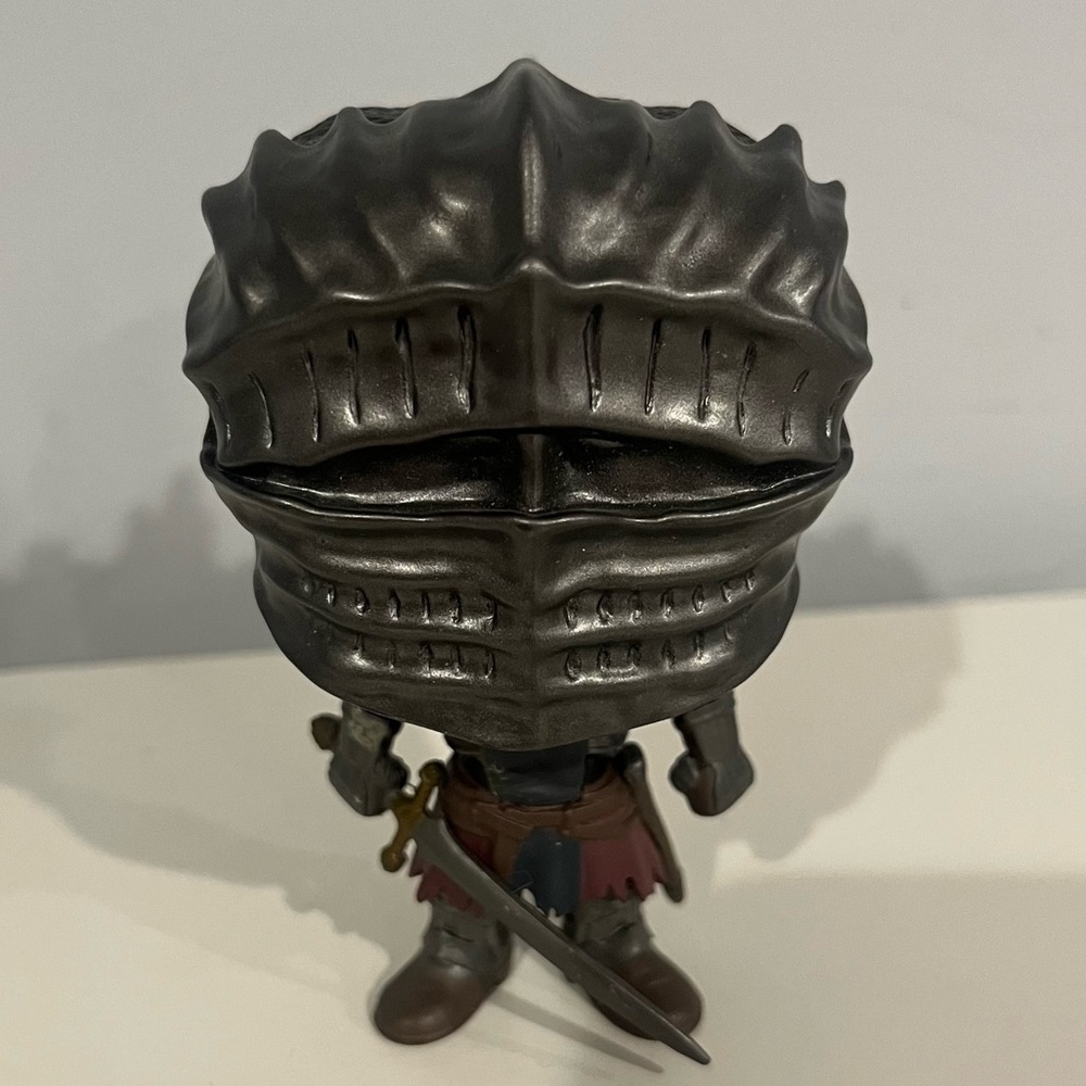 Red Knight #89 Vaulted Funko Pop Games Dark Souls III Figure EUC